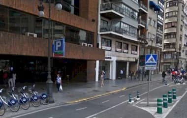 Parking APK2 Colón 60: cubierto 24h en el centro de Valencia en Valencia — foto 2 de 2