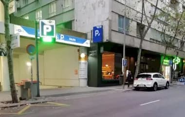Parking APK2 Edgar Neville (Bernabéu), Madrid en Madrid — foto 2 de 2