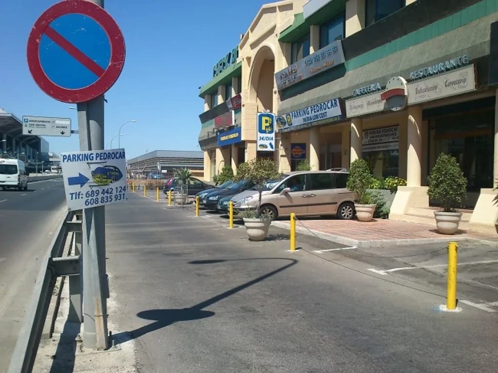 Parking APM Parking Aeropuerto de Málaga (AGP) en Málaga — foto 2 de 2
