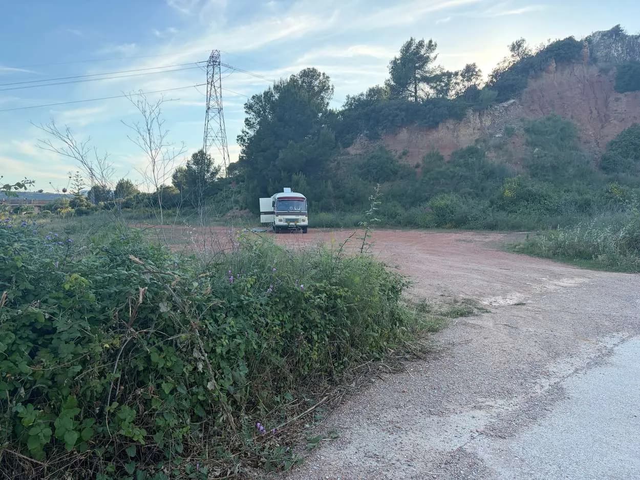 Parking autocaravanas en El Papiol, Area Camperland en El Papiol (Barcelona) — foto 2 de 4