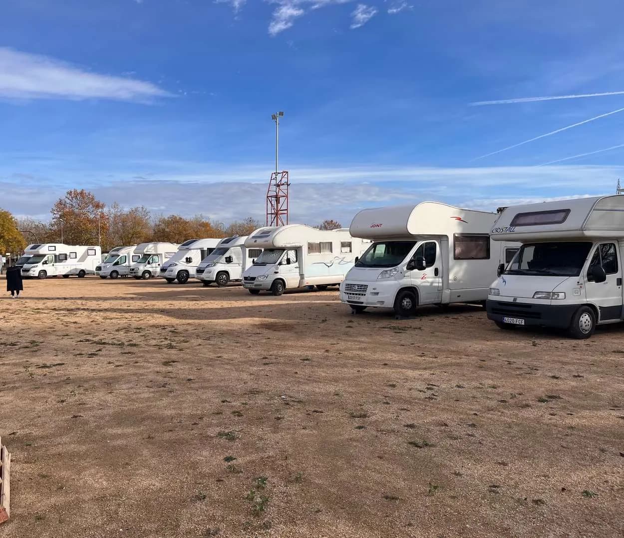 Área de autocaravanas en Carrer de Salt, Girona en Girona — foto 2 de 4