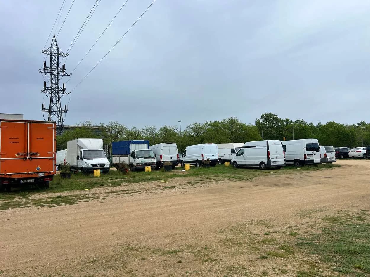 Área de autocaravanas en Carrer de Salt, Girona en Girona — foto 3 de 4