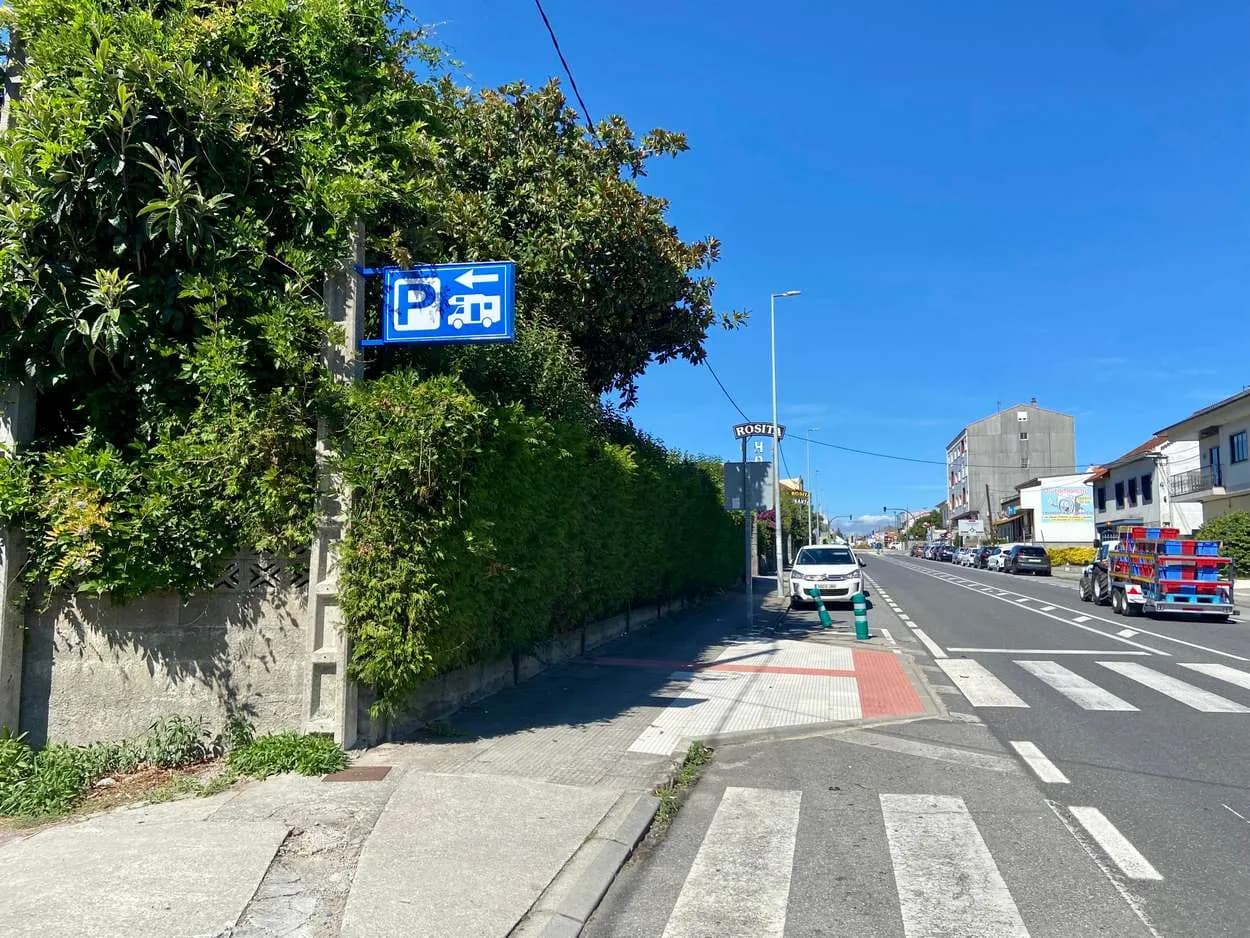 Área de autocaravanas en Lugar Riveiro, Cambados en Cambados (Pontevedra) — foto 3 de 4