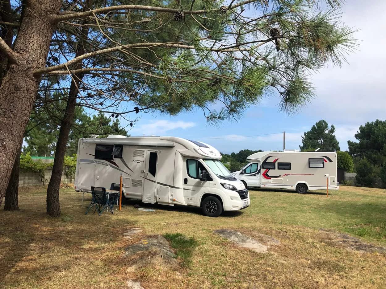 Parking autocaravanas Furna Brava en Basoñas, O Porto do Son en O Porto do Son (A Coruña) — foto 2 de 3