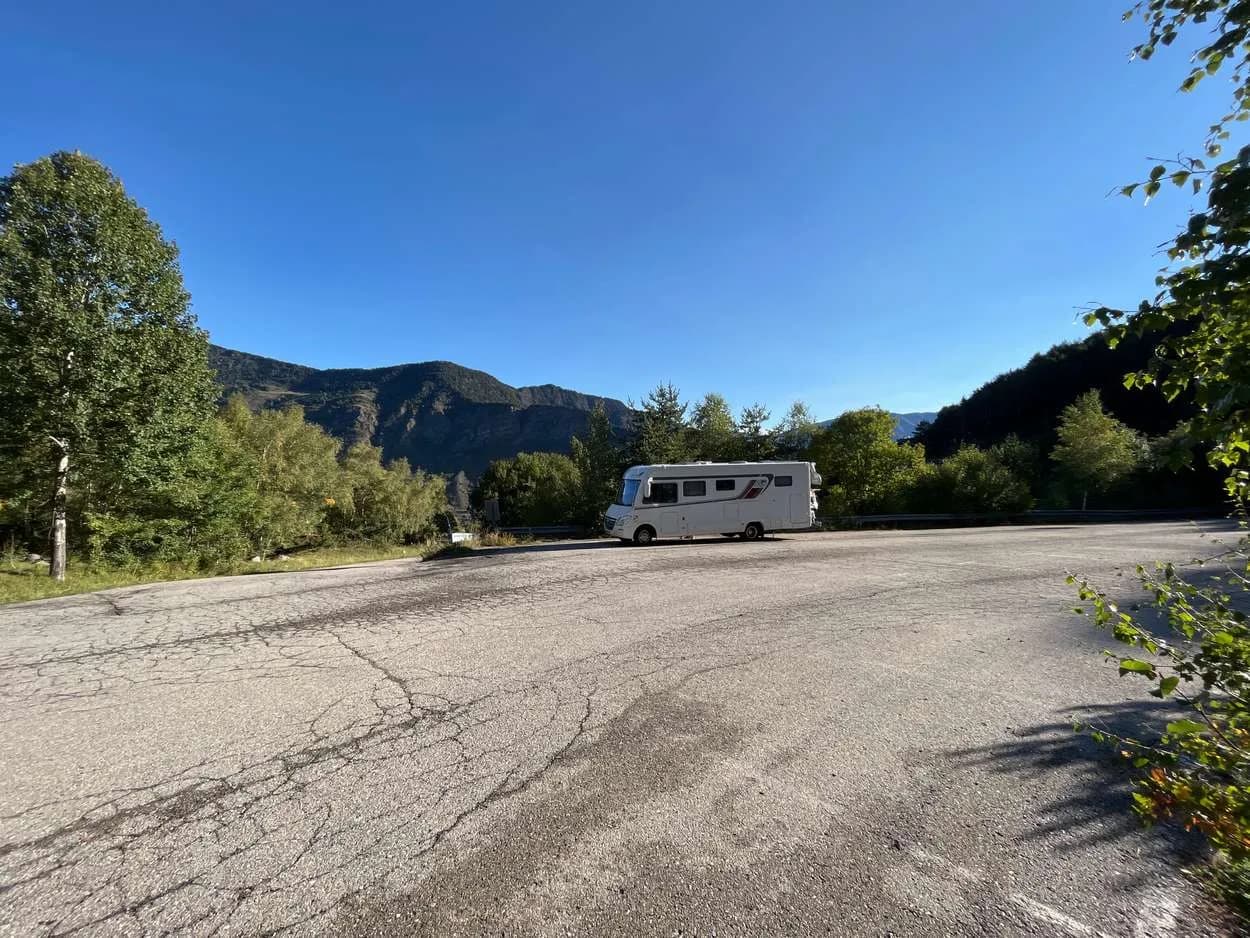 Parking para autocaravanas en Super Espot, Espot en Espot (Lleida) — foto 4 de 4