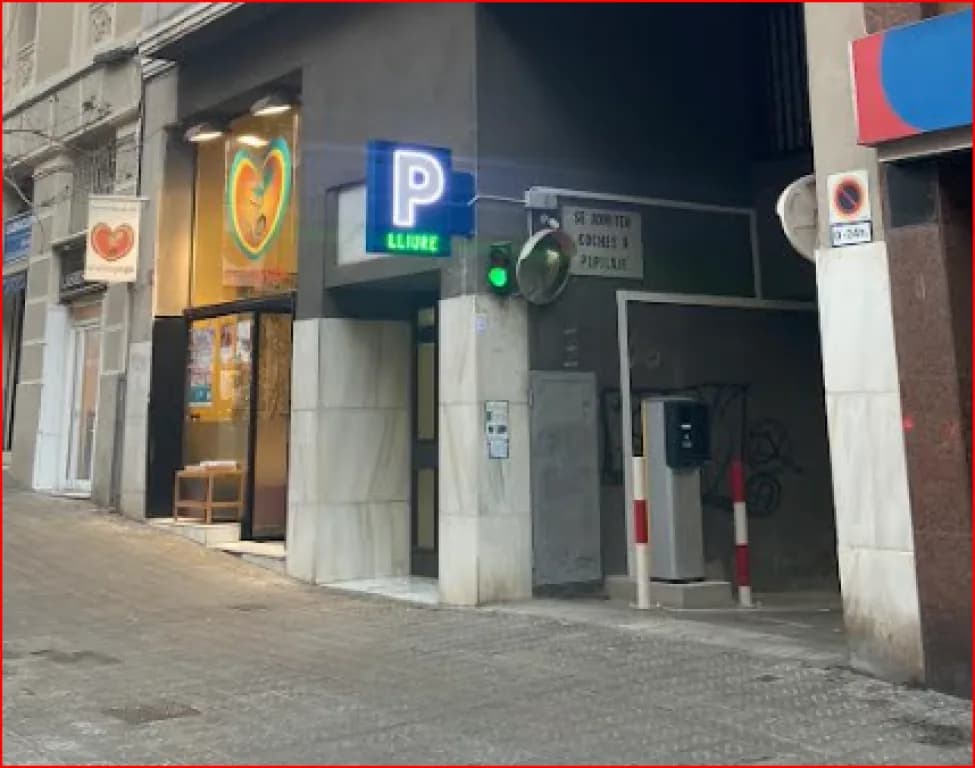 Parking BSM Bilbao-Llull, Poblenou (Barcelona) en Barcelona — foto 2 de 4