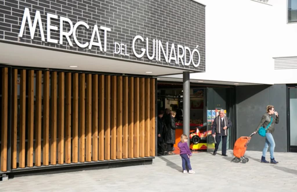 Parking BSM Parking Mercat del Guinardo en Barcelona — foto 2 de 2