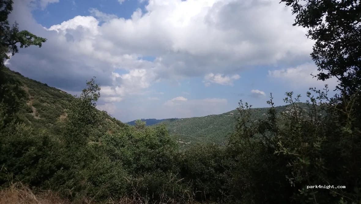 Parking gratis con vistas en Prades (T-700) en Prades (Tarragona) — foto 2 de 2