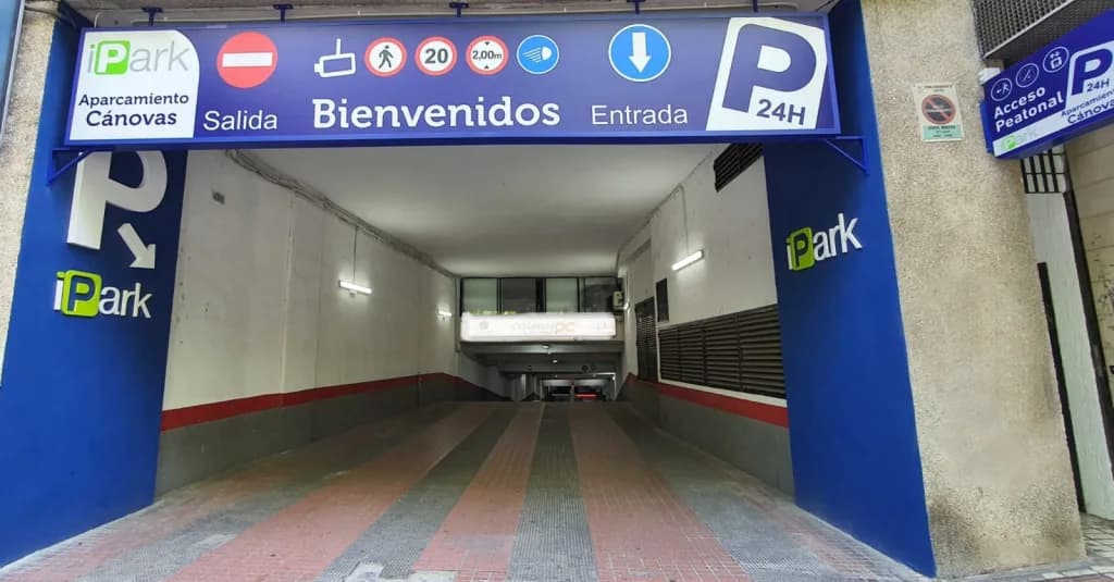Parking Cánovas, Cáceres en Cáceres — foto 2 de 2
