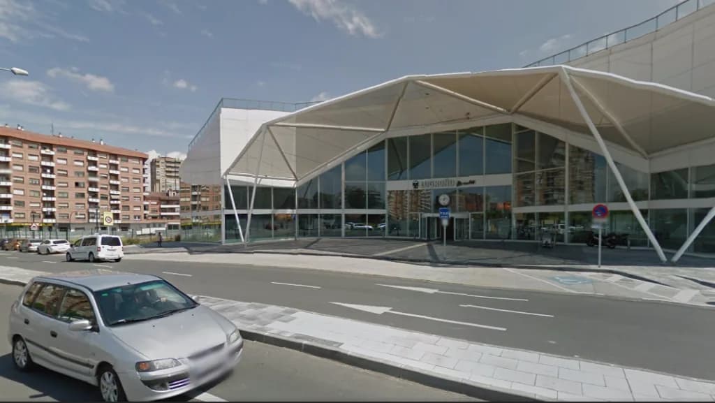 Parking Estación Tren Logroño SABA ADIF en Logroño (La Rioja)