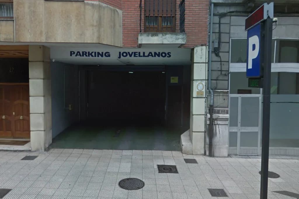 Parking Jovellanos en Oviedo (cubierto, centro histórico) en Oviedo (Asturias) — foto 2 de 2