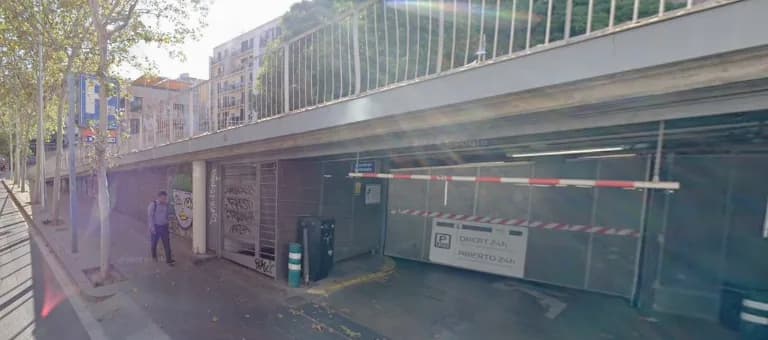 Parking Saba Bamsa Siracusa - Barcelona en Barcelona