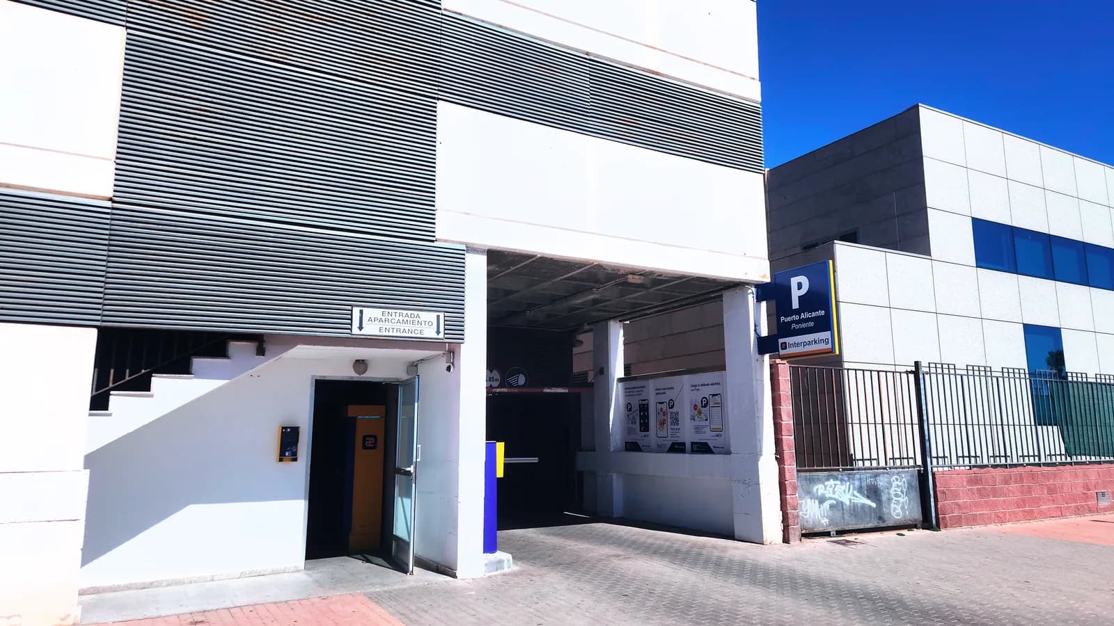 Parking Puerto Alicante - Poniente en Alicante