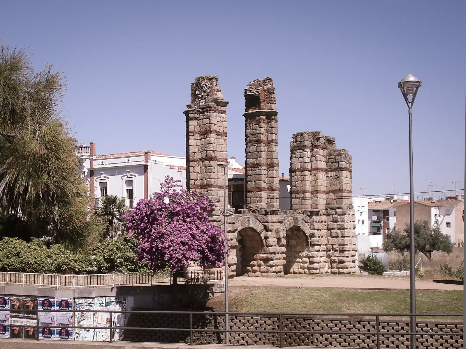 Acueducto de San Lázaro