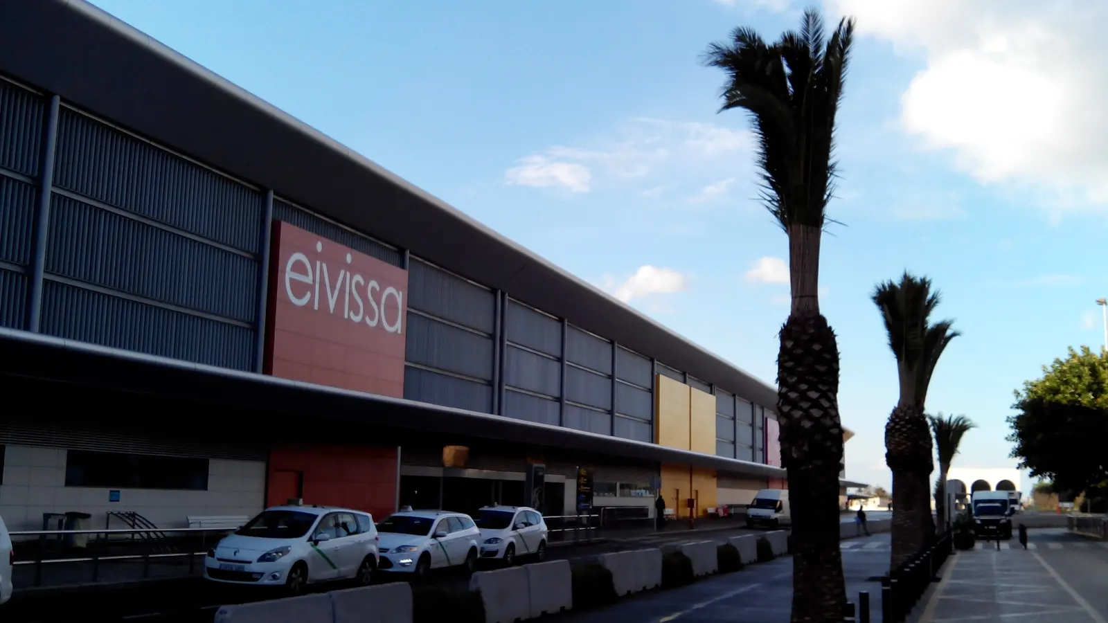 Aeropuerto de Ibiza (IBZ)