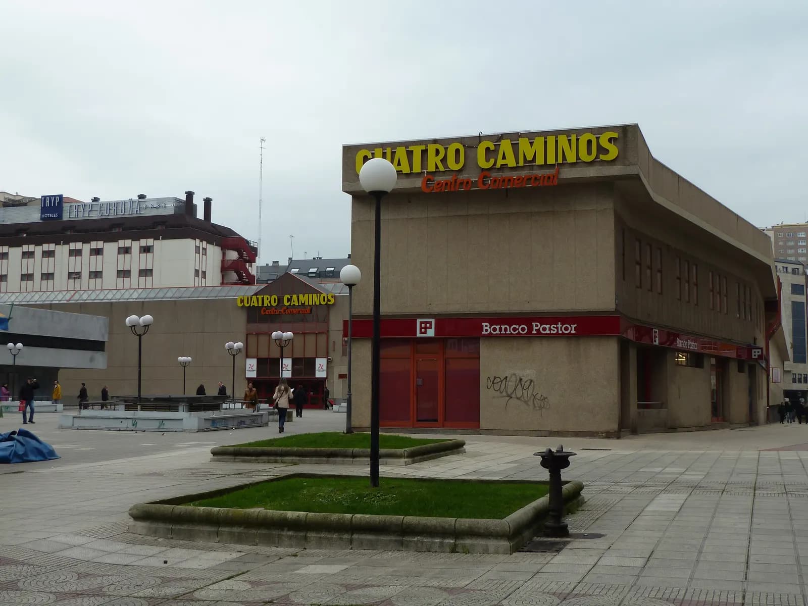 Centro Comercial Cuatro Caminos (A Coruña)