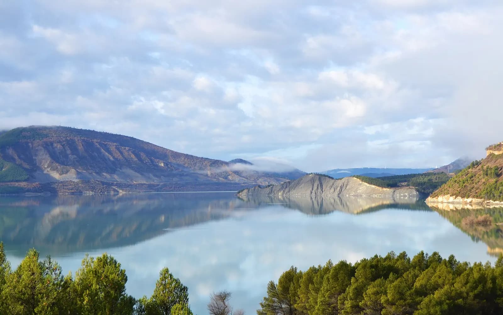 Embalse de Yesa
