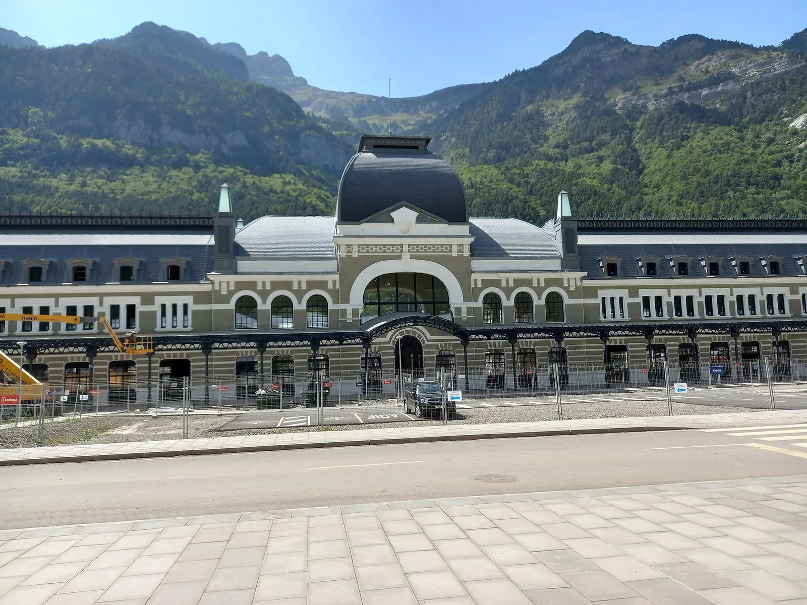 Estación Internacional de Canfranc