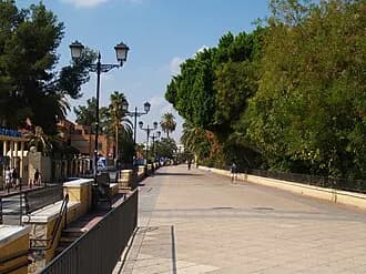 Paseo del Malecón y río Segura