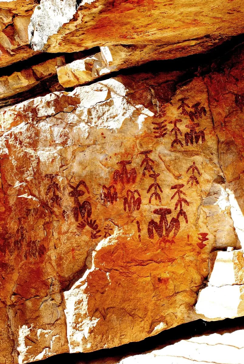 Pinturas rupestres Peña escrita