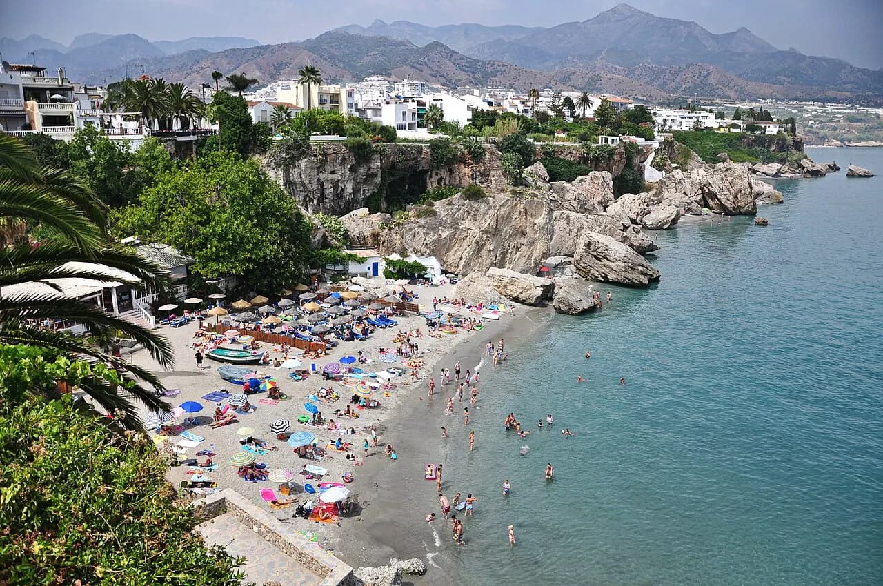 Playa de Burriana (Nerja)