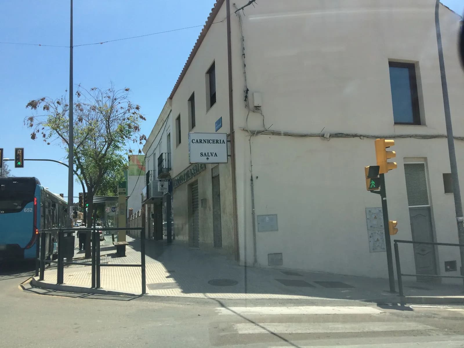 Parking Nutri Zoo, Puerto de la Torre (Málaga) en Málaga — foto 2 de 2