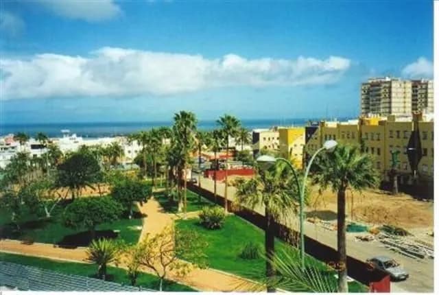 Parking 8. Plaza Doramas en Las Palmas — foto 2 de 2