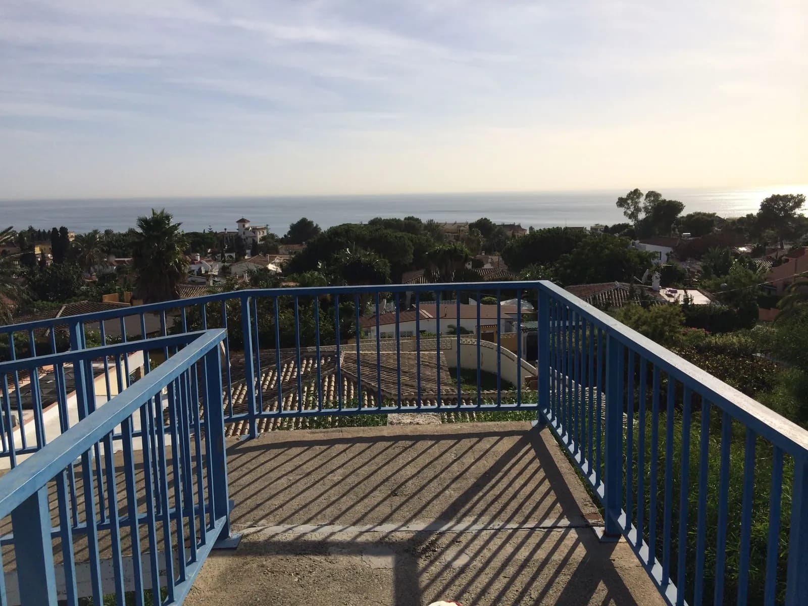 Parking Camping la Buganvilla en Marbella (Málaga)