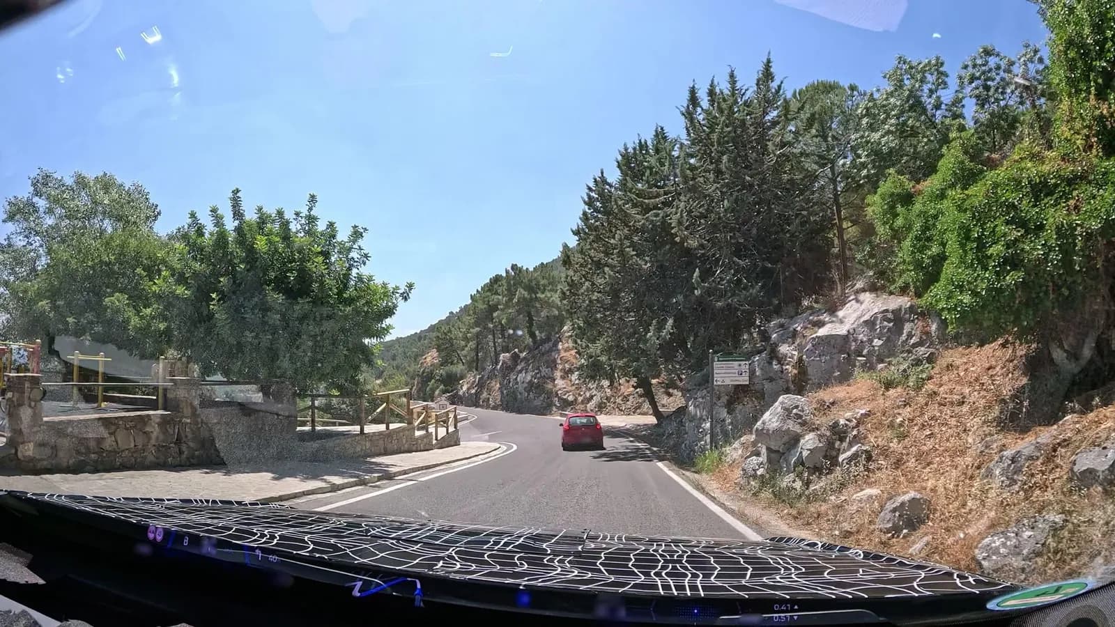 Parking Camping Tajo Rodillo en Grazalema (Cádiz)