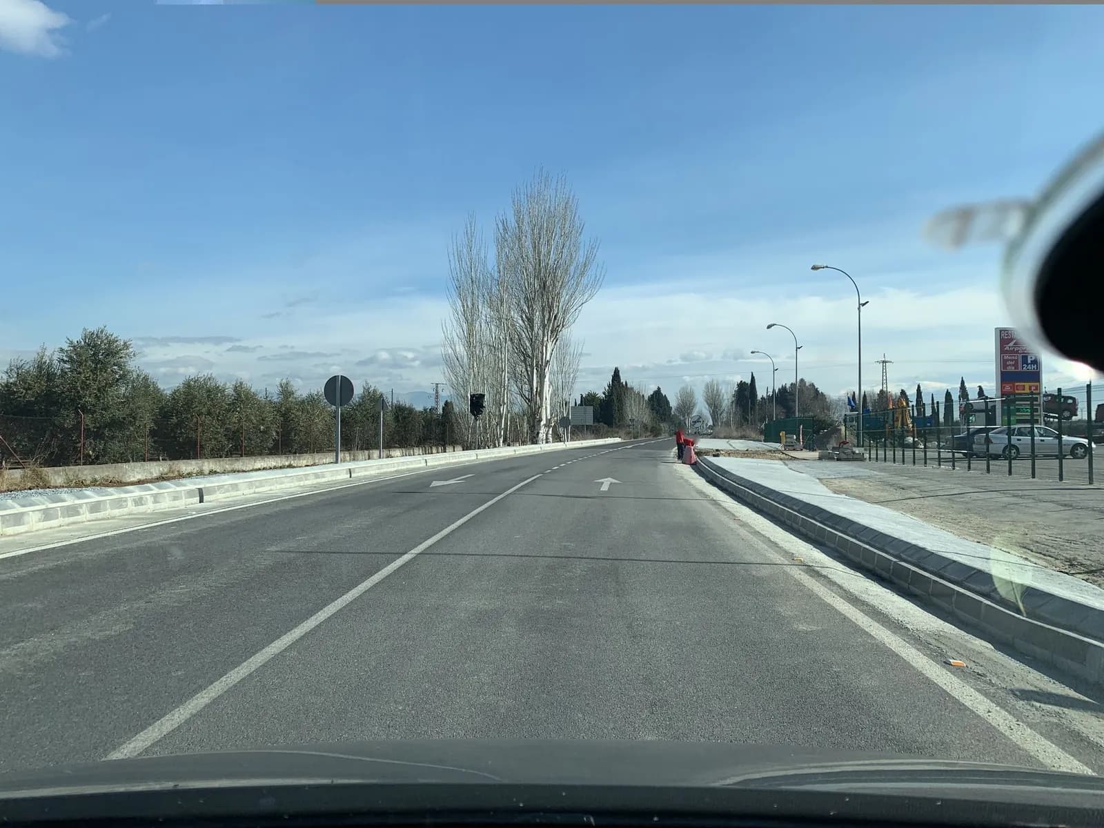Parking Cariño en el aeropuerto de Granada en Granada