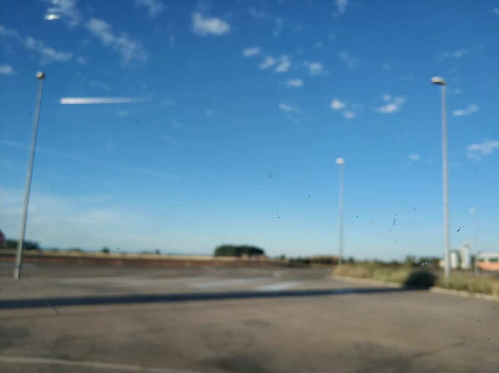 Parking — CL-621 en Villamañán (León)