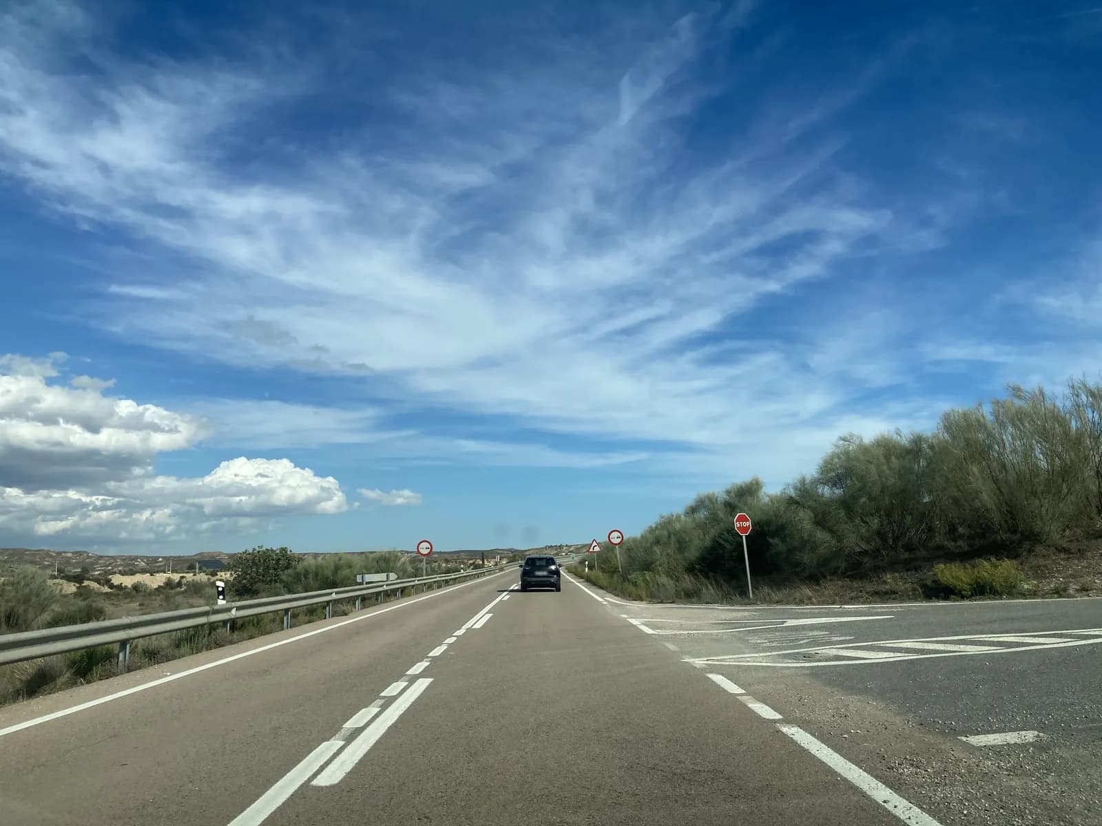 Aparcamiento Cuevas de Sorbas en Sorbas (Almería)