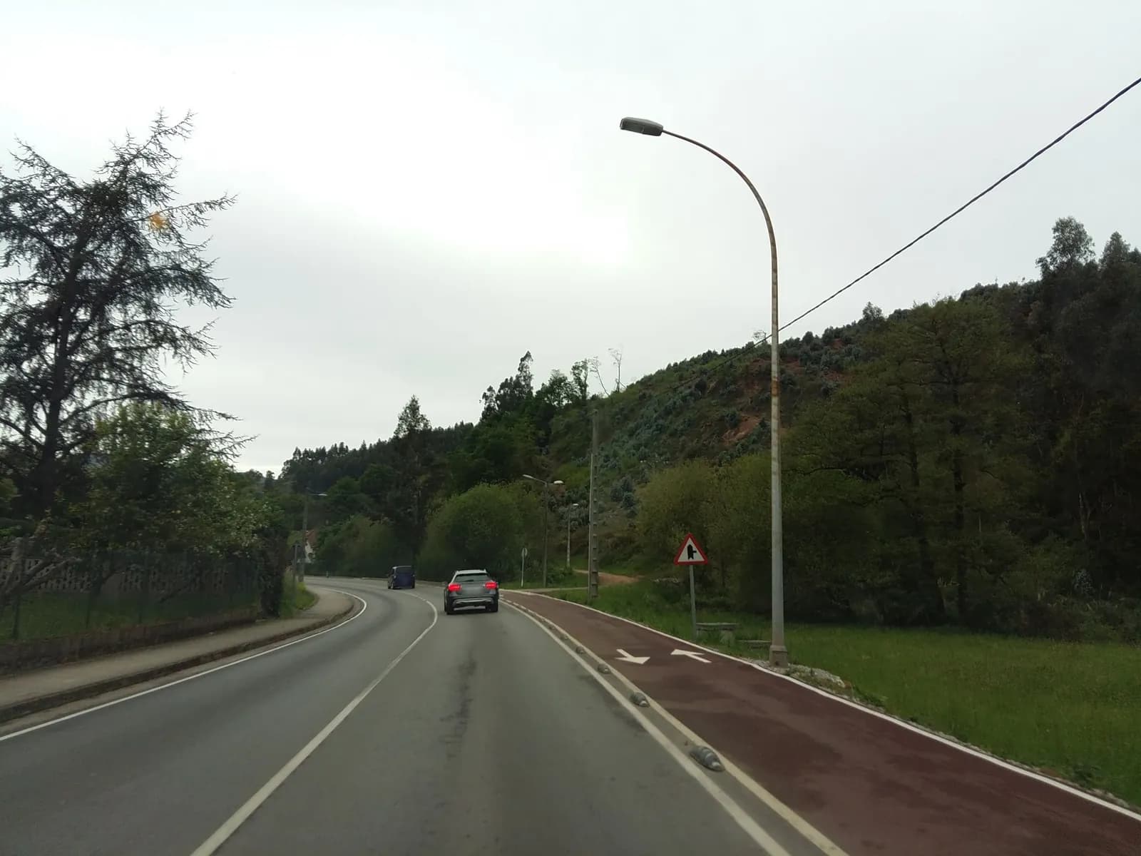 Aparcamiento gratuito en Puente de Cartes en Cartes (Cantabria)