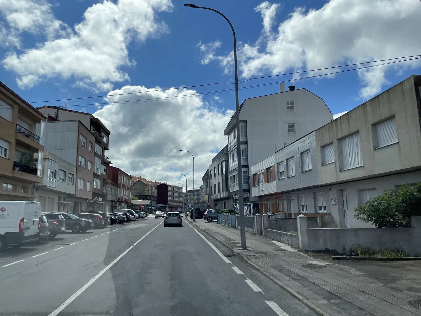 Aparcamiento gratuito en Rúa Madalena en Cee (A Coruña)