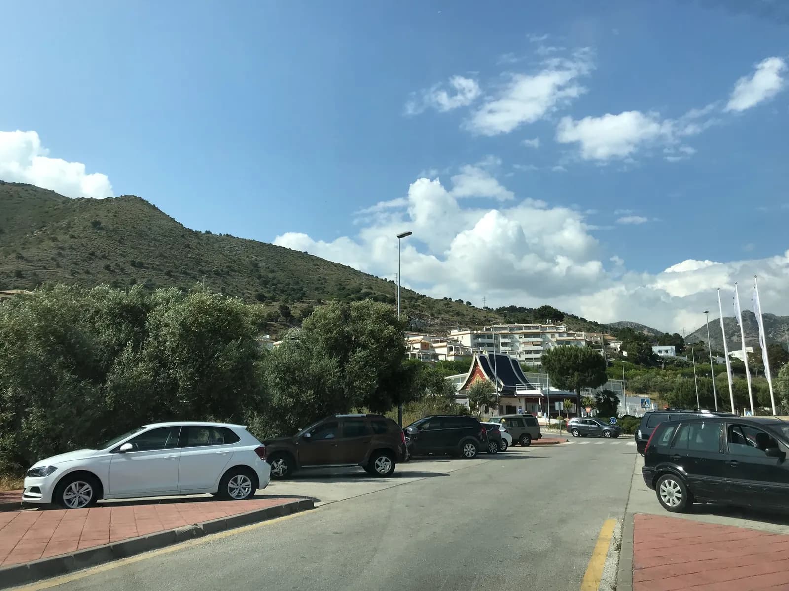 Aparcamiento gratuito en Stupa en Benalmádena (Málaga)