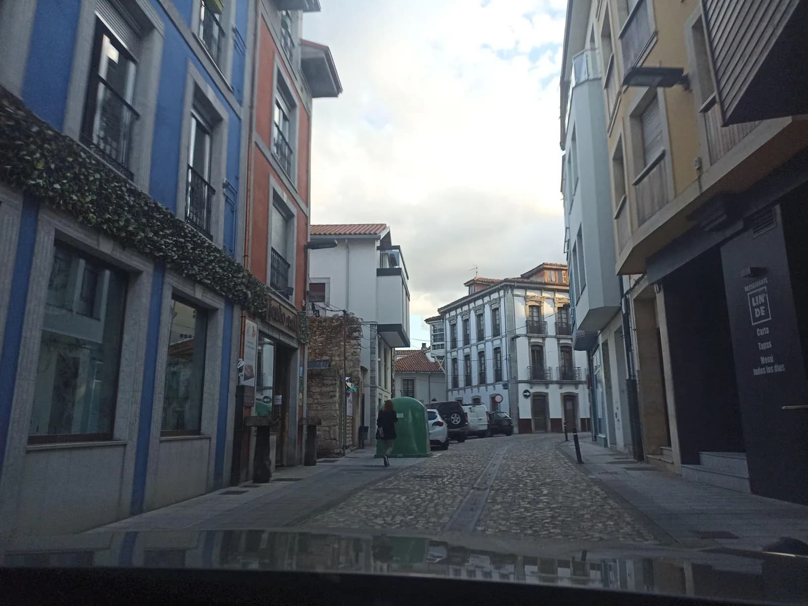 Parking gratuito "Charconin" en Oviedo (Asturias)
