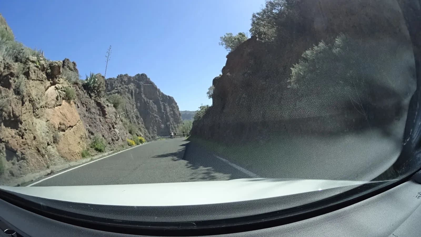 Parking gratuito Degollada del Aserrador en Tejeda (Las Palmas)