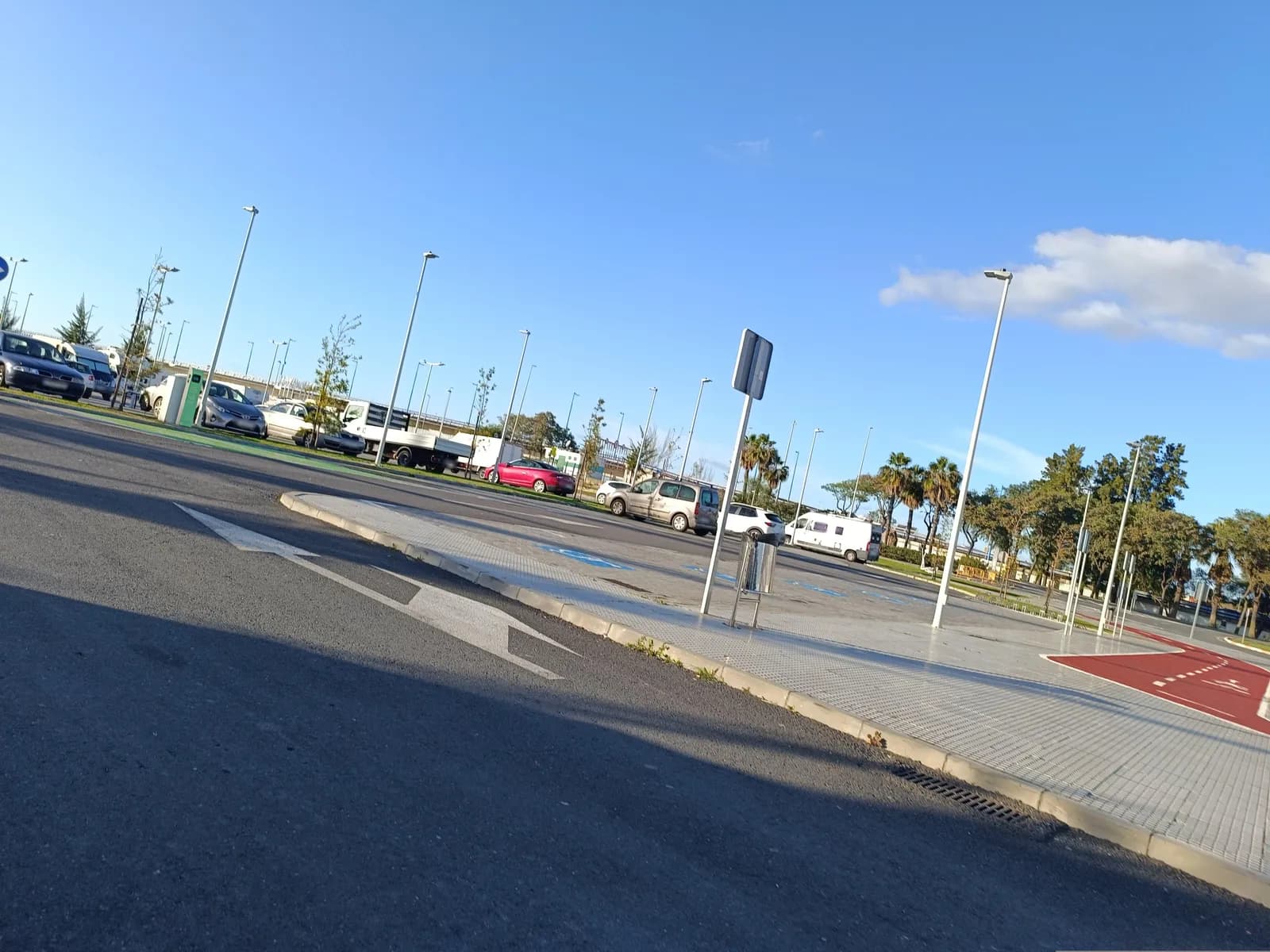 Parking para autocaravanas en Huelva (Avenida de Enlace) en Huelva