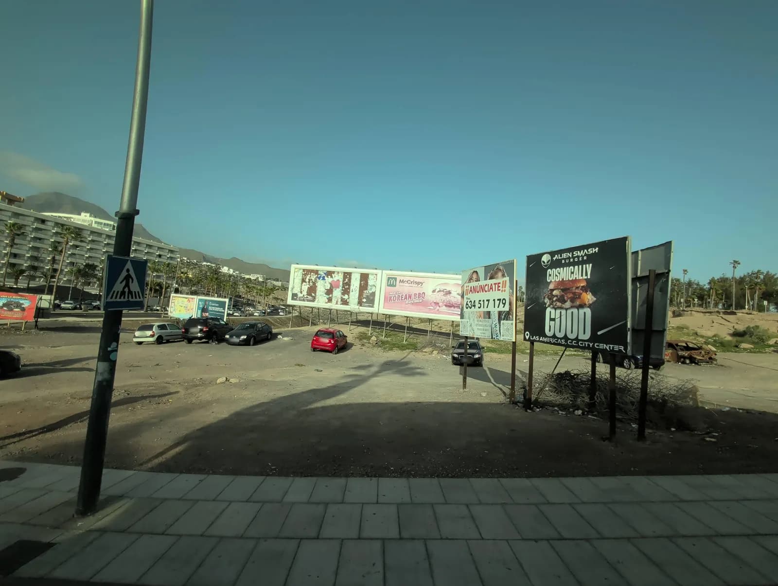 Parking en Arona (Santa Cruz de Tenerife) — foto 2 de 2