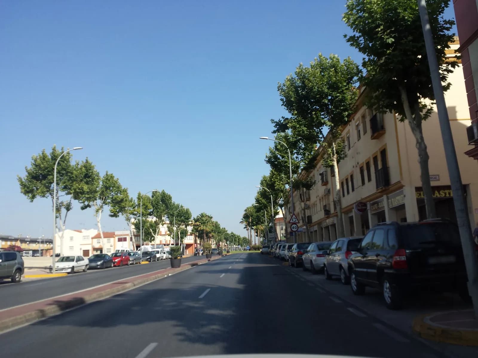 Parking del Aldi en Dos Hermanas (Sevilla)