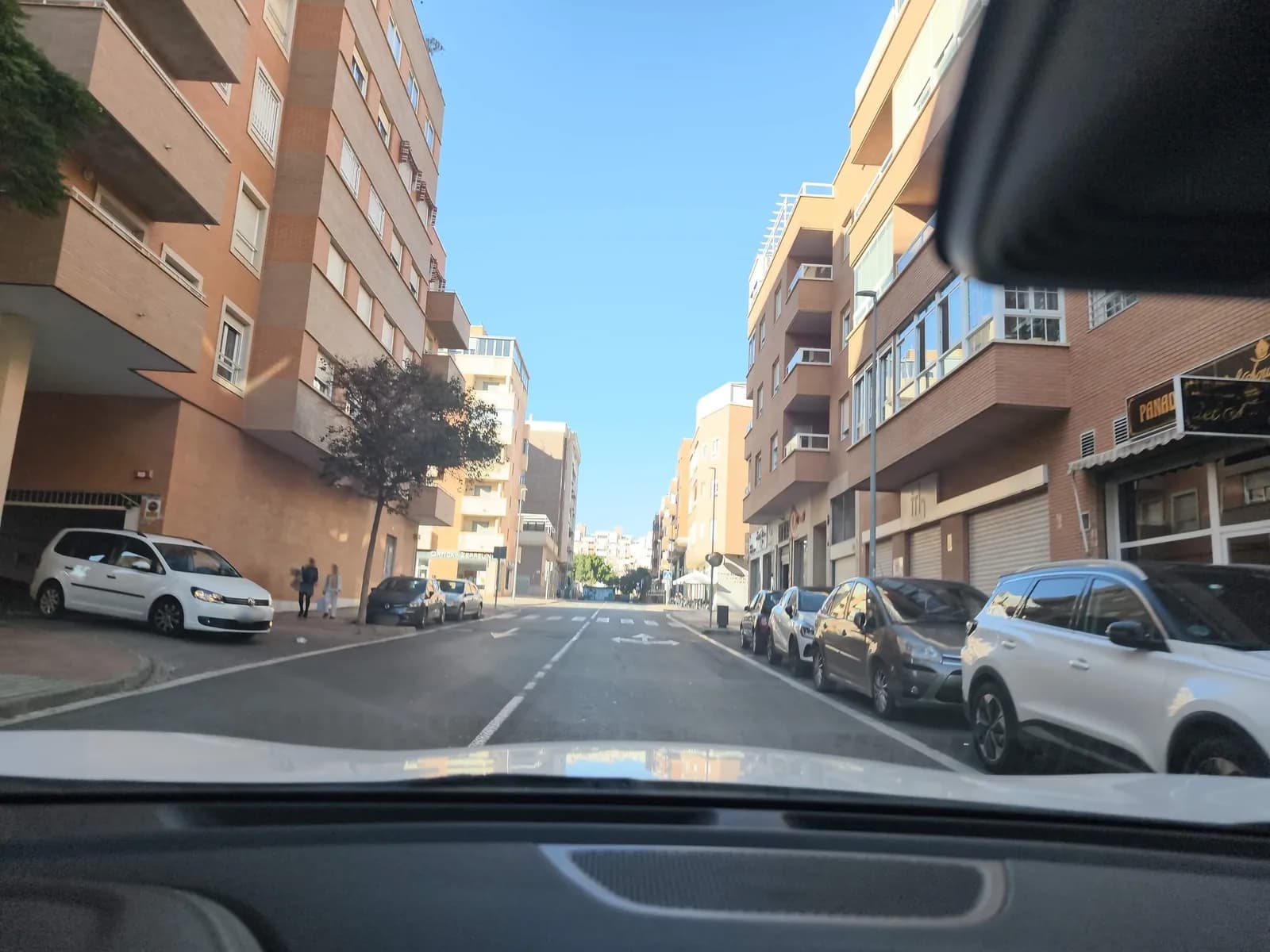 Parking gratuito Almería (junto a Hospital Universitario Torrecárdenas (Almería)) en Almería