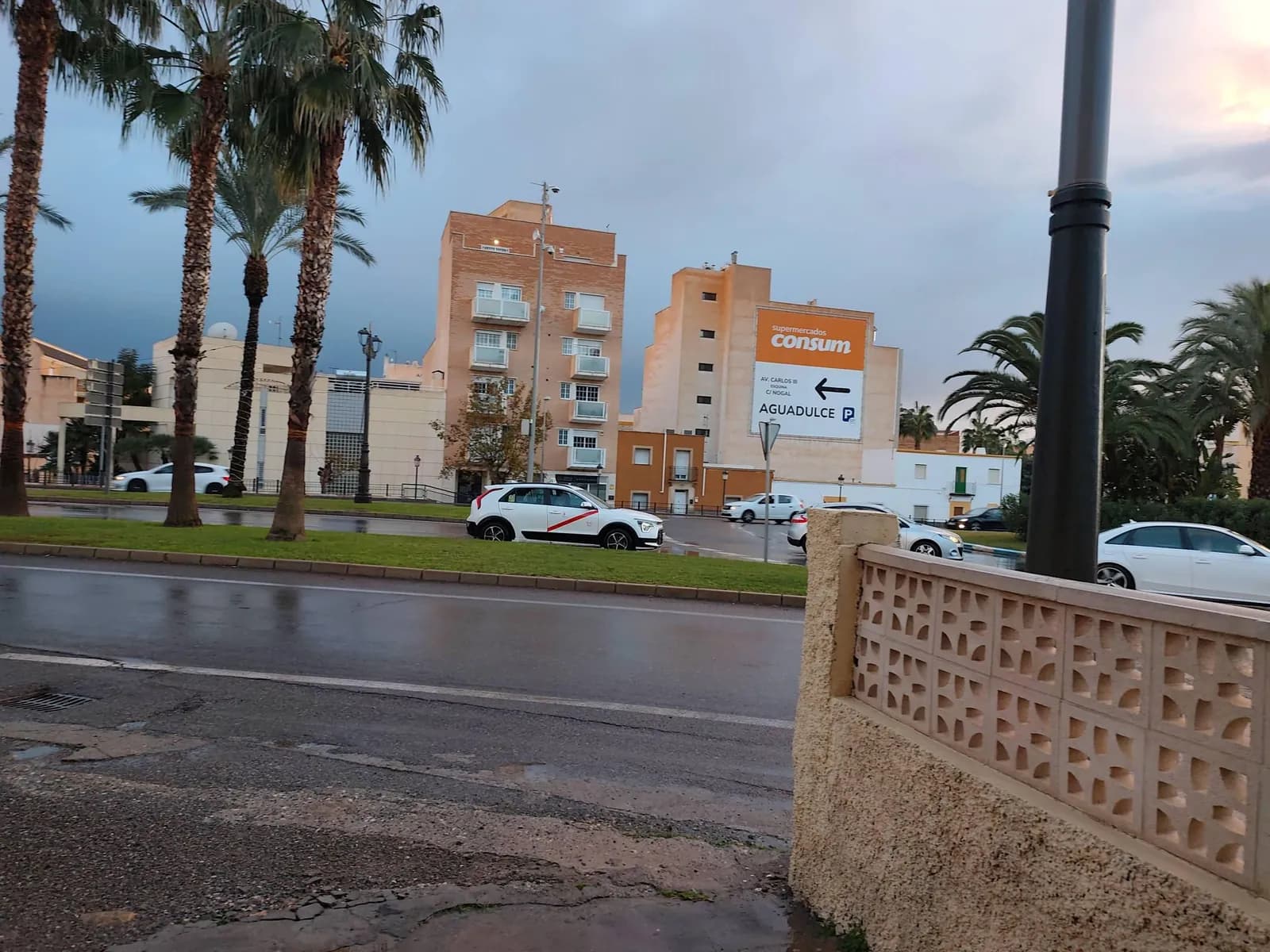 Parking gratuito en Almería (Calle Garcilaso de la Vega) en Almería