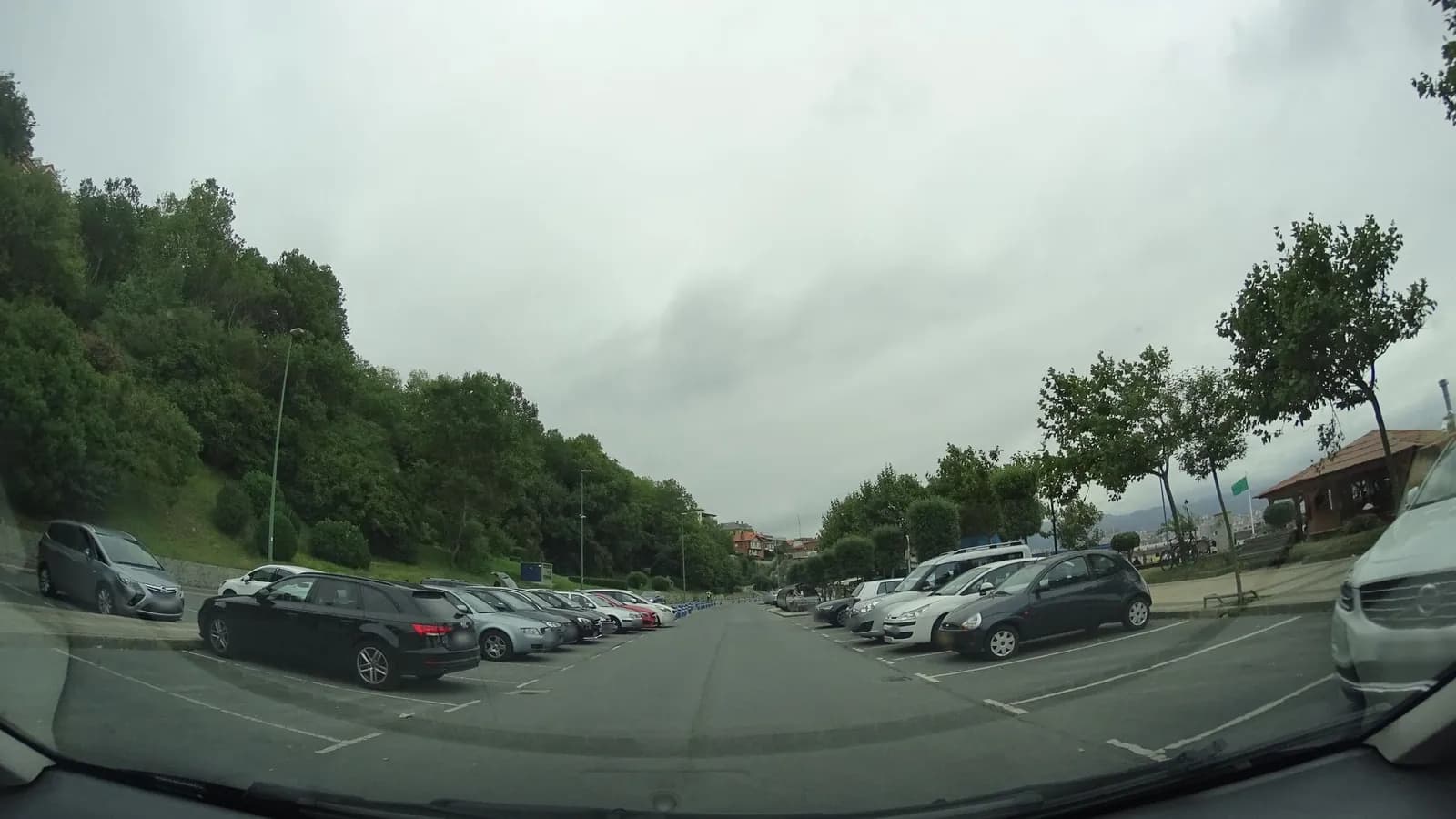 Parking gratuito en Getxo (Ereagako Kaia, Bizkaia) en Bilbao (Bizkaia) — foto 2 de 2