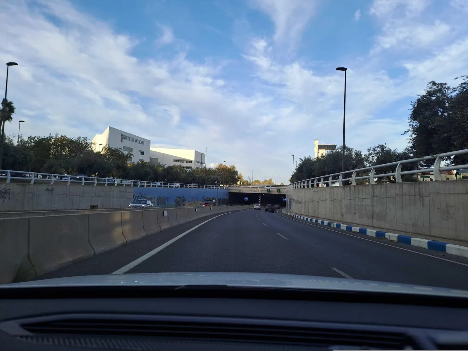 Parking gratuito en València (Calle de la Guardia Civil) en València (Valencia)