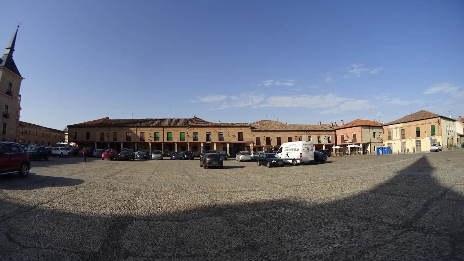 Parking gratuito y de acceso libre en la Plaza Mayor de Lerma en Lerma (Burgos)