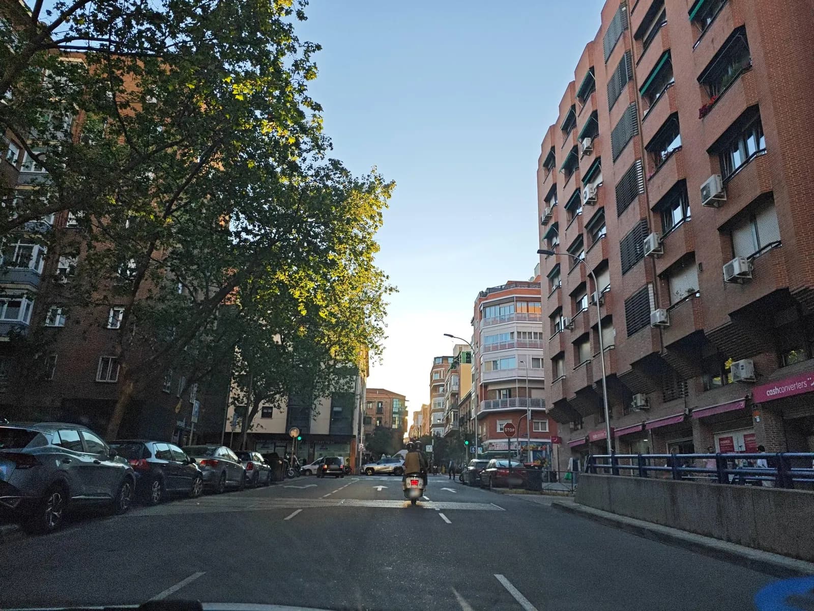 Parking Hernani 57 en Madrid