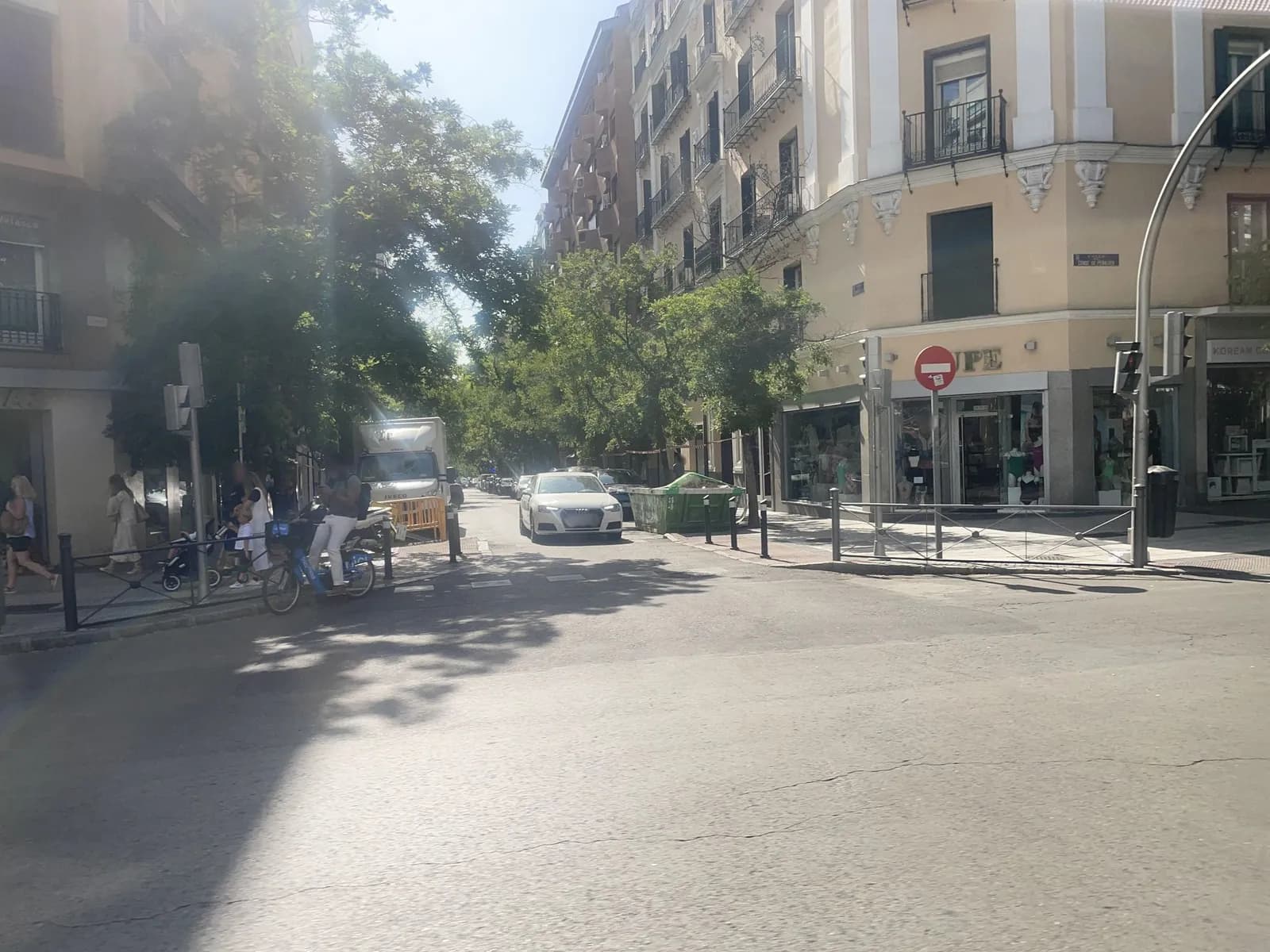 Parking Mercado Torrijos en Madrid