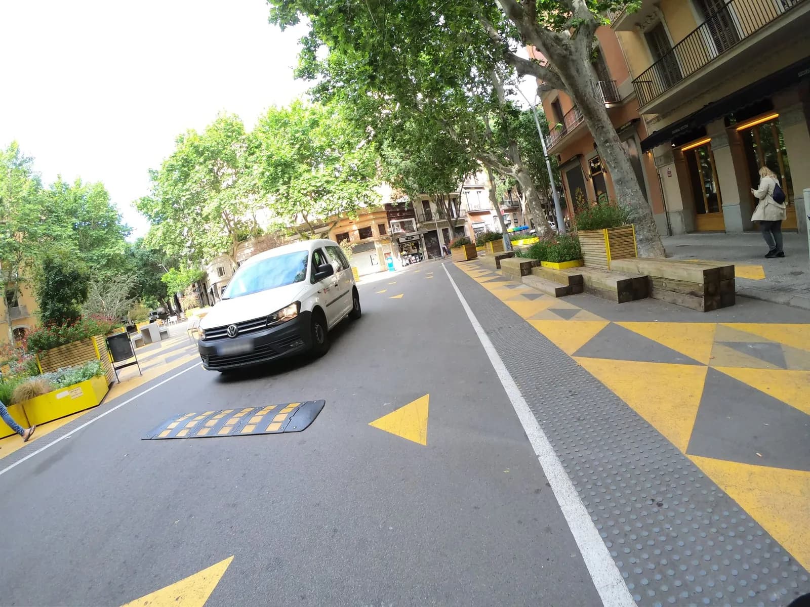 Parking NN Borrell en Barcelona