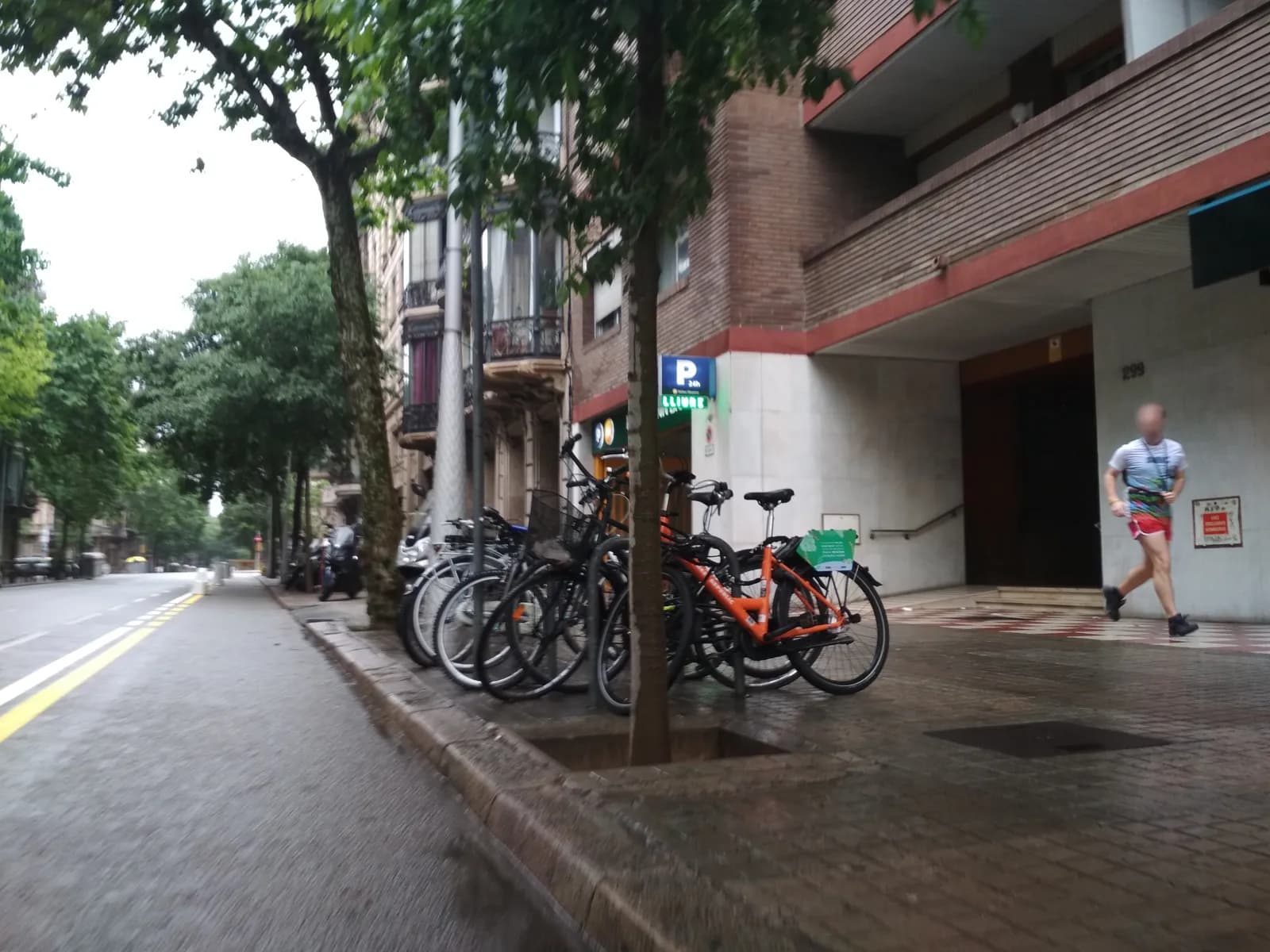 Parking NN Bruc en el Eixample de Barcelona (24 h) en Barcelona