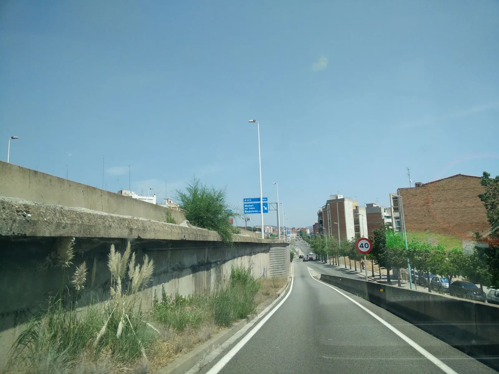 Parking en Badalona 24h vigilado, cerca de la playa en Badalona (Barcelona) — foto 2 de 2